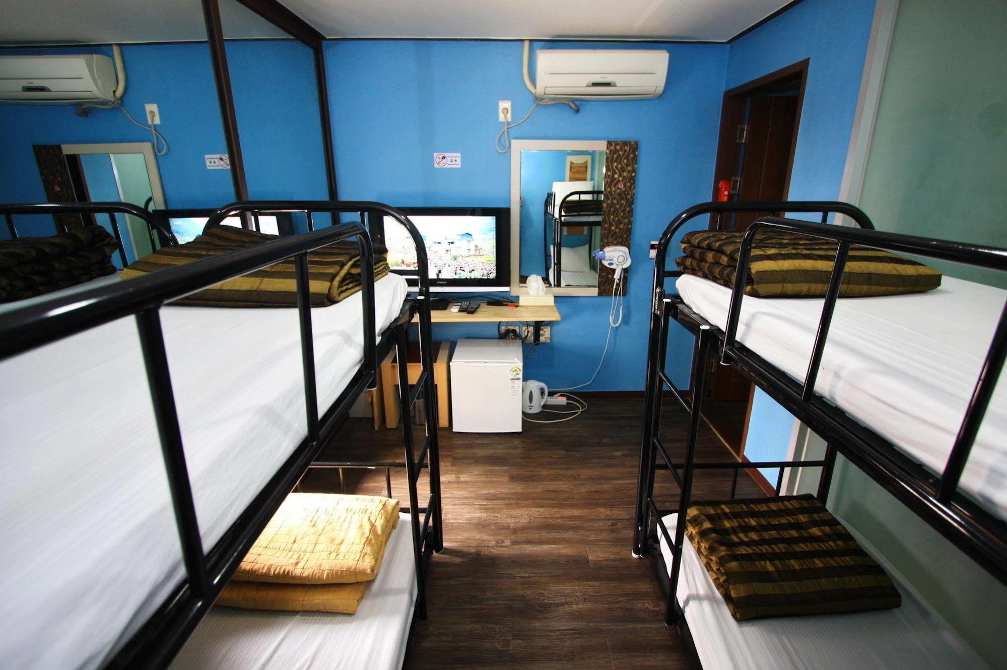 Hostel Backpacker Mr.sea Seoul